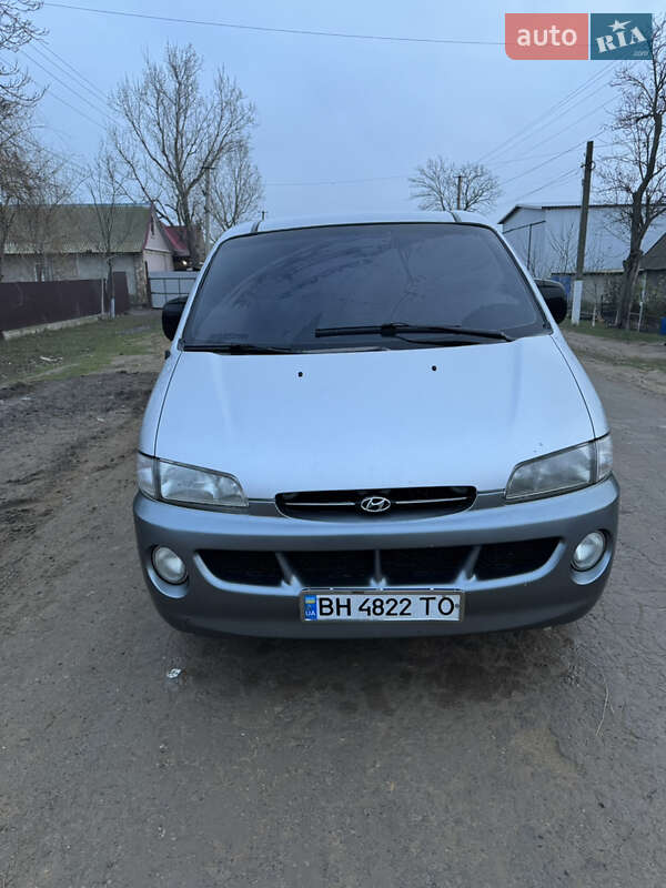 Минивэн Hyundai H-1 1999 в Одессе