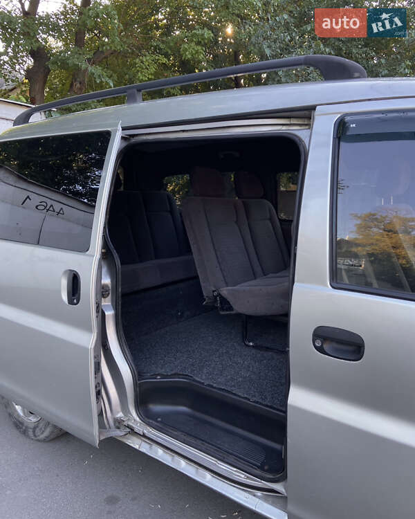 Мінівен Hyundai H-1 2002 в Одесі