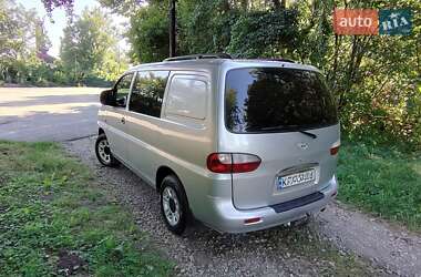Минивэн Hyundai H-1 2005 в 