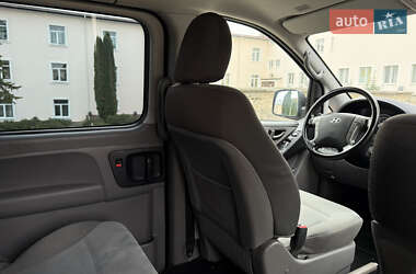 Мінівен Hyundai H-1 2016 в 