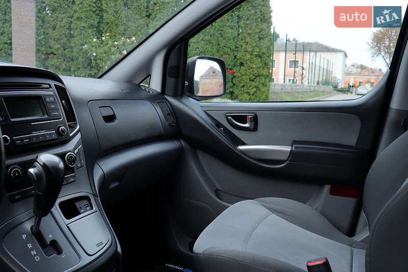 Мінівен Hyundai H-1 2016 в Тернополі