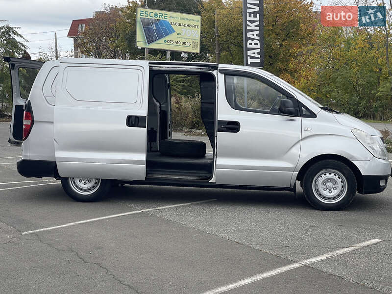 Грузовой фургон Hyundai H-1 2008 в Одессе