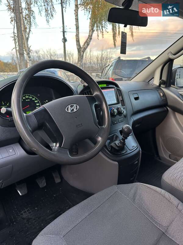 Минивэн Hyundai H-1 2011 в Смеле фото 19 Минивэн Hyundai H-1 2011 в Смеле
