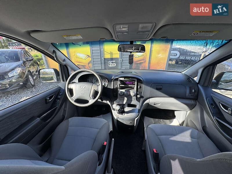 Мінівен Hyundai H-1 2011 в Стрию