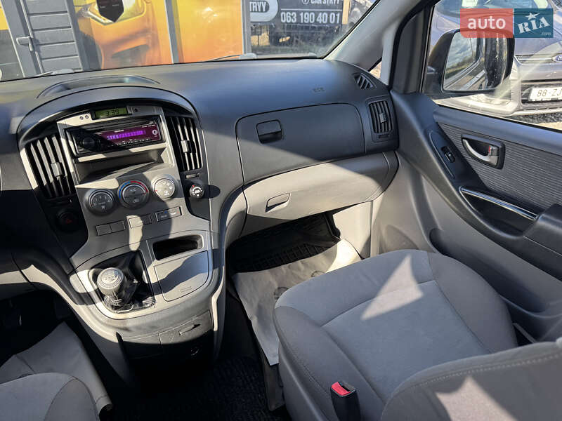 Мінівен Hyundai H-1 2011 в Стрию