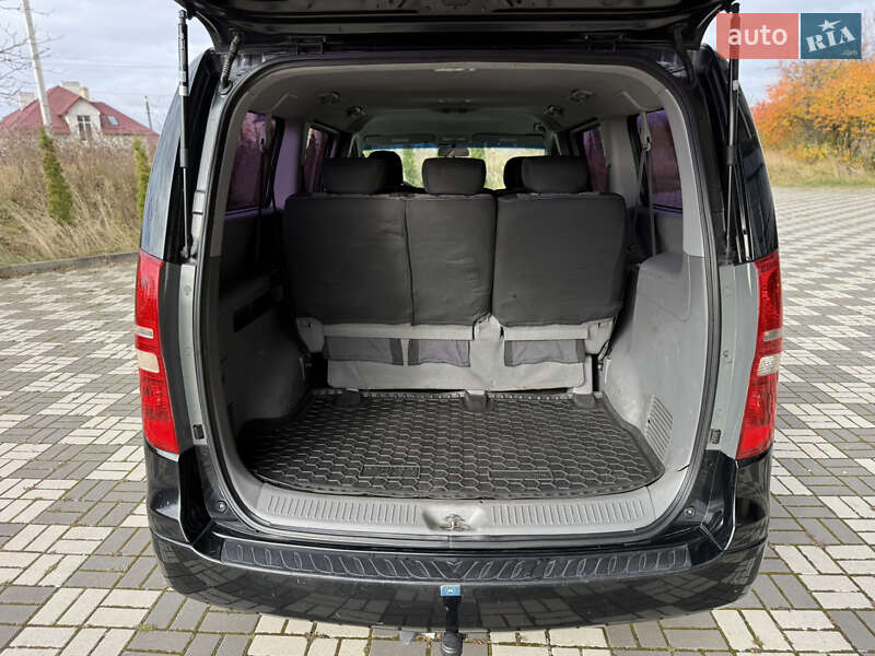 Мінівен Hyundai H-1 2011 в Львові фото 30 Мінівен Hyundai H-1 2011 в Львові