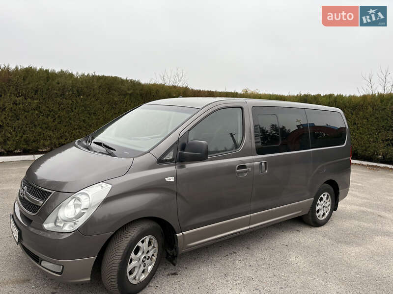 Минивэн Hyundai H-1 2012 в Змиеве