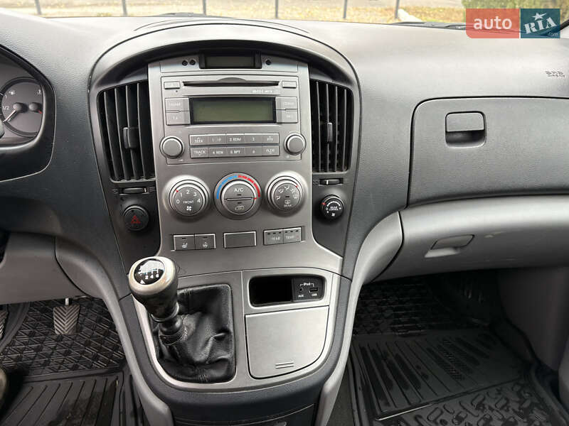 Минивэн Hyundai H-1 2012 в Змиеве