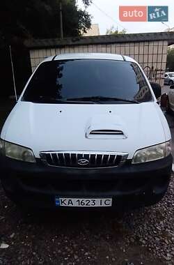 Минивэн Hyundai H-1 2005 в Киеве