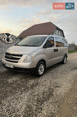 Мінівен Hyundai H-1 2008 в Виноградові