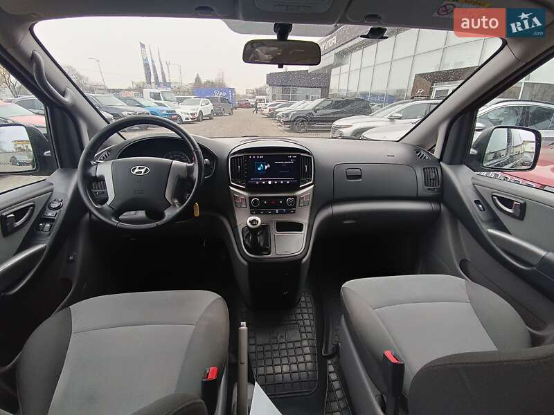 Минивэн Hyundai H-1 2016 в Полтаве