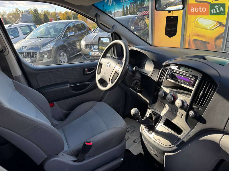 Мінівен Hyundai H-1 2011 в Стрию