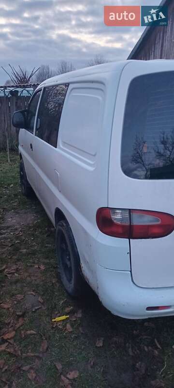 Грузовой фургон Hyundai H-1 2001 в Львове