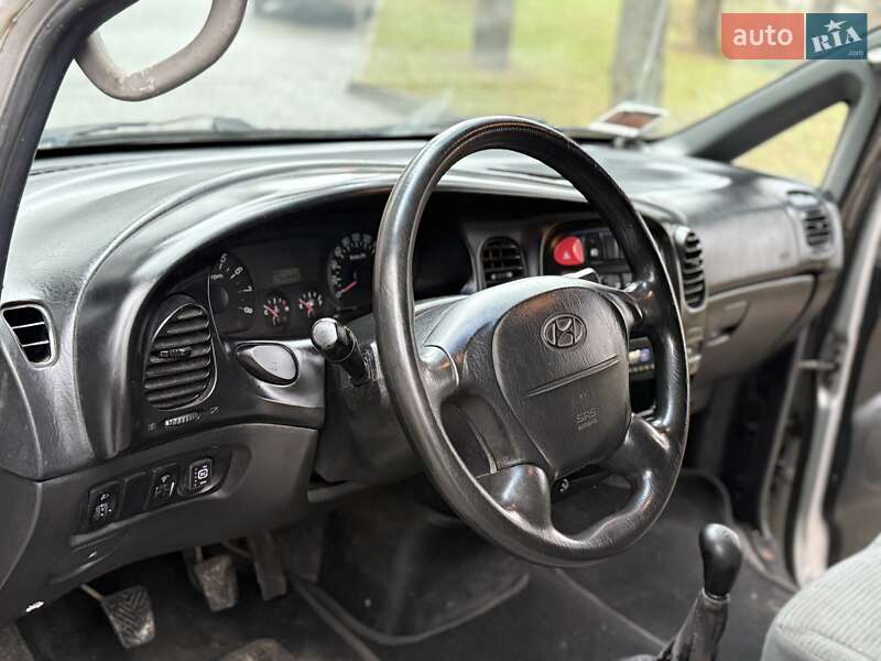 Минивэн Hyundai H-1 2005 в Львове