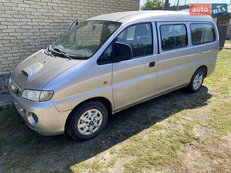 Минивэн Hyundai H-1 2005 в Луцке