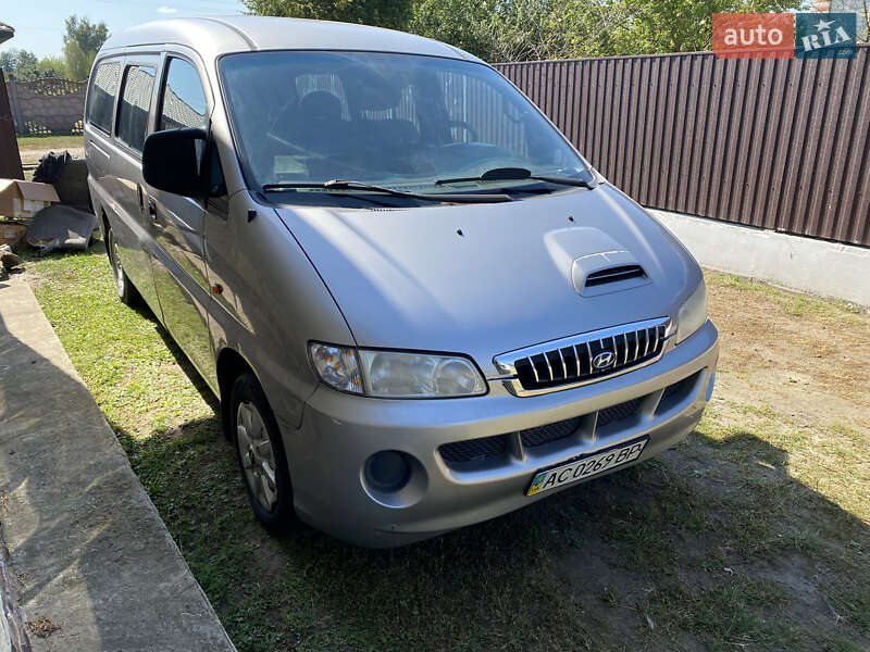 Минивэн Hyundai H-1 2005 в Луцке