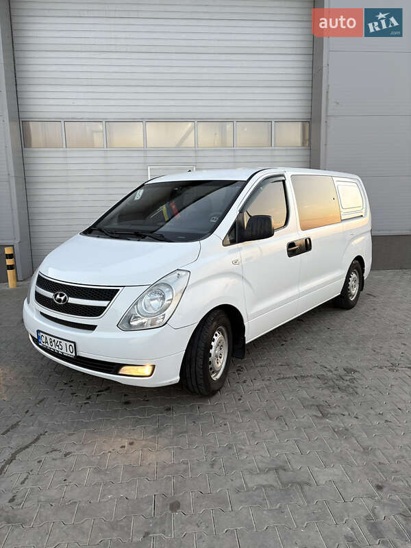 Минивэн Hyundai H-1 2008 в Умани