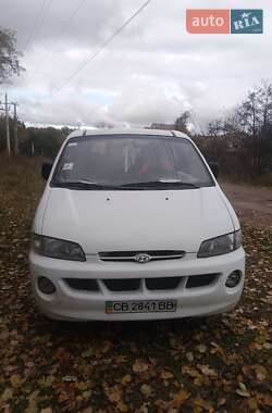 Мінівен Hyundai H-1 2000 в Чернігові