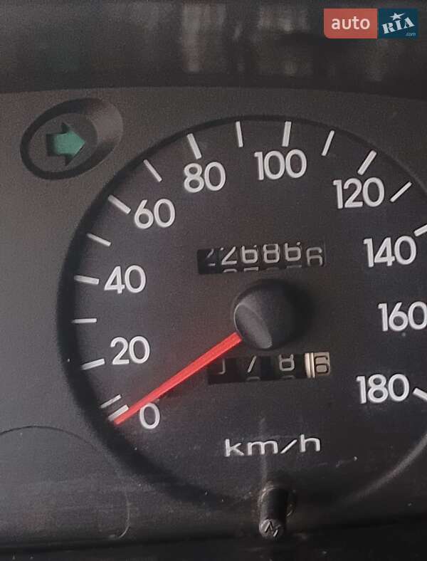 Минивэн Hyundai H-1 2000 в Чернигове