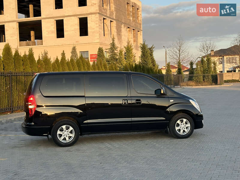 Минивэн Hyundai H-1 2012 в Одессе