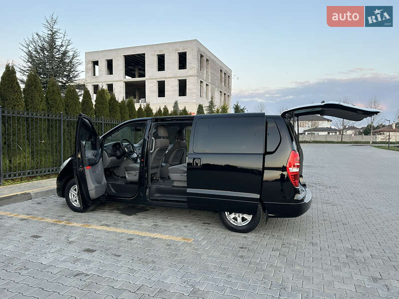 Минивэн Hyundai H-1 2012 в Одессе