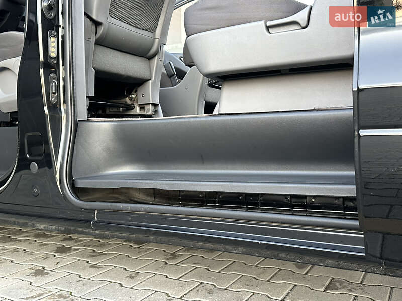 Минивэн Hyundai H-1 2012 в Одессе