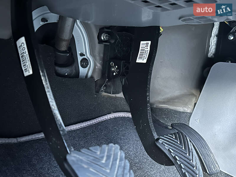 Минивэн Hyundai H-1 2012 в Одессе