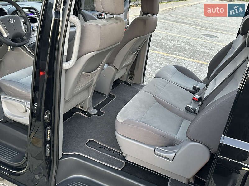 Минивэн Hyundai H-1 2012 в Одессе