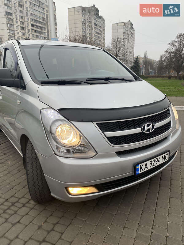Hyundai H-1 2008