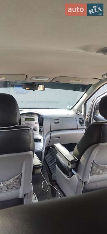 Минивэн Hyundai H-1 2012 в Николаеве