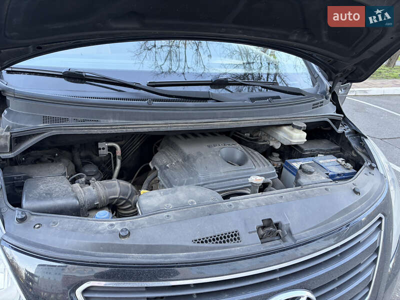 Минивэн Hyundai H-1 2013 в Одессе