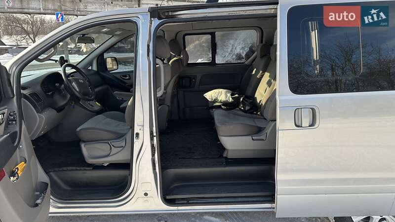 Минивэн Hyundai H-1 2012 в Лубнах