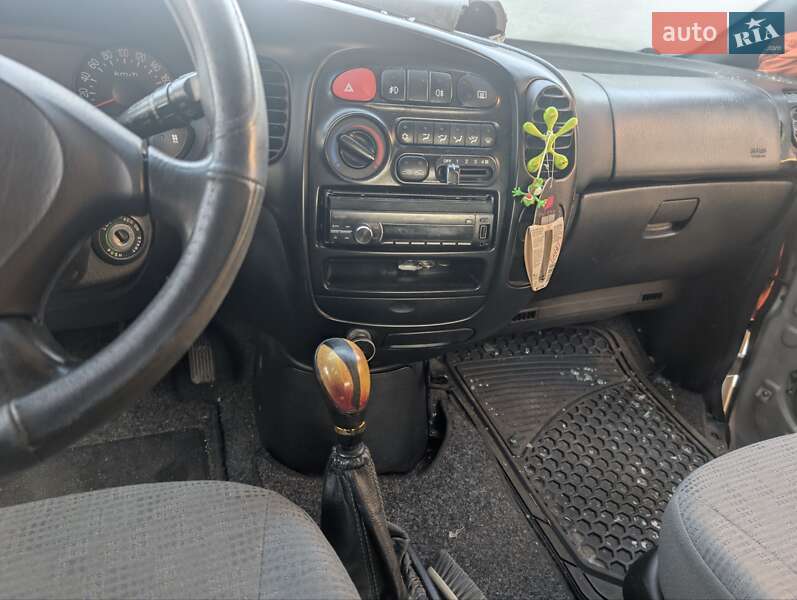 Минивэн Hyundai H-1 2006 в Щирце фото 10 Минивэн Hyundai H-1 2006 в Щирце