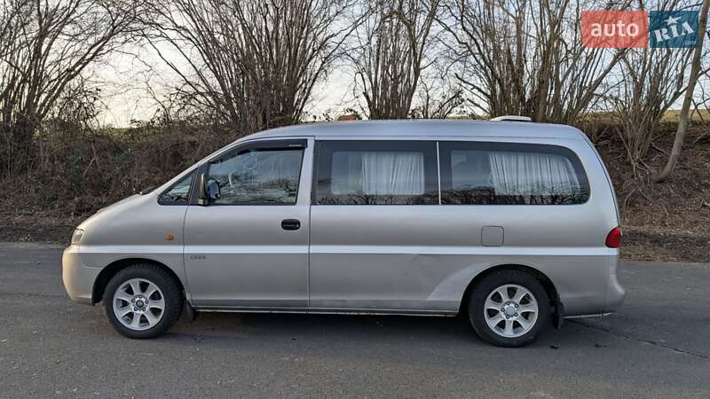 Минивэн Hyundai H-1 2004 в Ровно