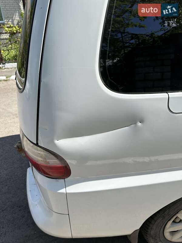 Минивэн Hyundai H-1 2006 в Остроге