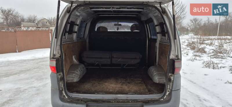Грузопассажирский фургон Hyundai H-1 1999 в Киеве