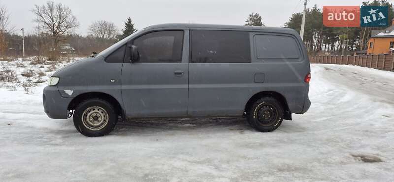 Грузопассажирский фургон Hyundai H-1 1999 в Киеве