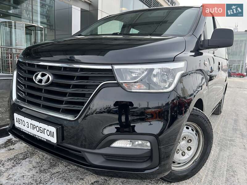 Hyundai H-1 2019