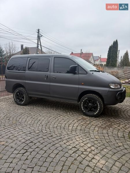 Минивэн Hyundai H-1 1999 в Виннице