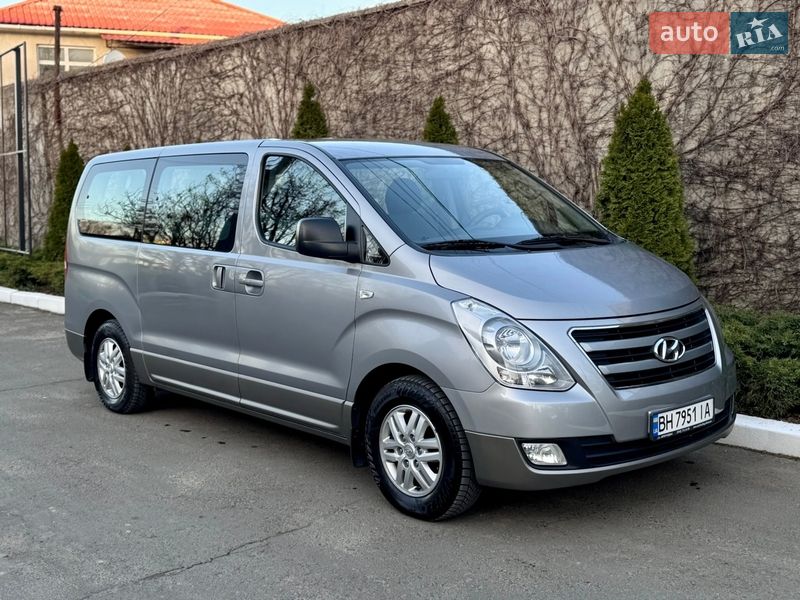 Hyundai H-1 2016