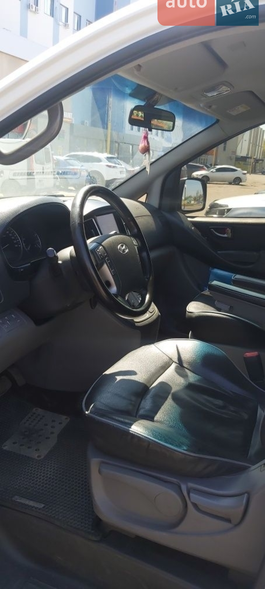 2015 Hyundai Starex (H-1) - мініатюра 11