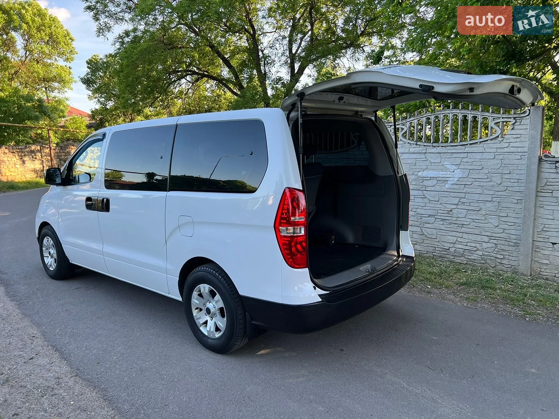 2012 Hyundai Starex (H-1) - мініатюра 14