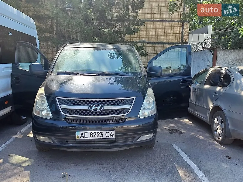 Hyundai H-1