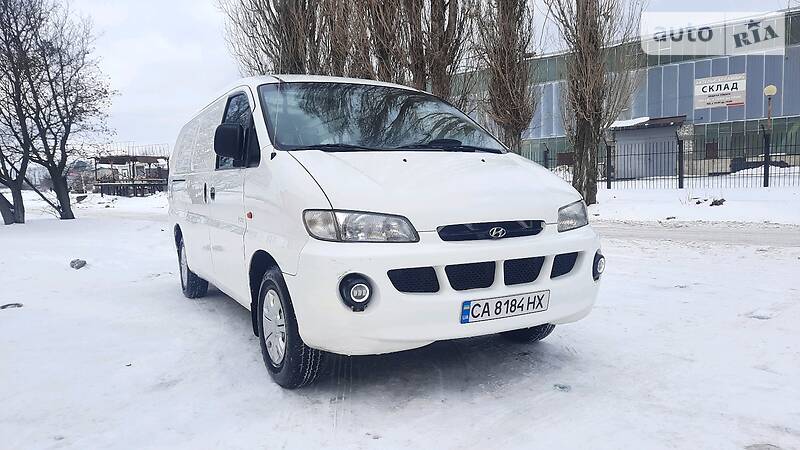 Грузопассажирский фургон Hyundai H 200 1998 в Черкассах