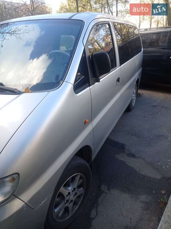 Минивэн Hyundai H 200 1998 в Николаеве