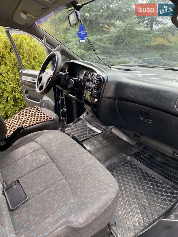 Мінівен Hyundai H 200 1998 в Новому Розділі