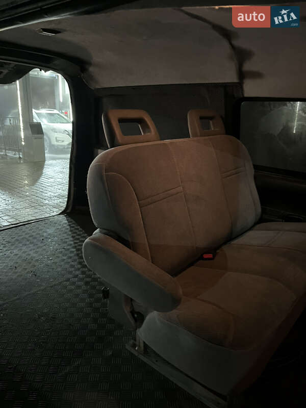 Минивэн Hyundai H 200 2001 в Городке