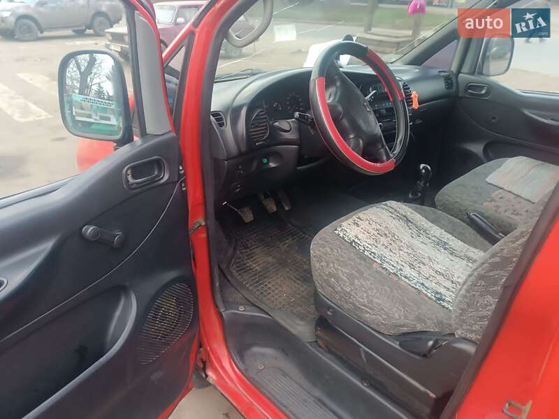 Мінівен Hyundai H 200 2000 в Слов'янську фото 8 Мінівен Hyundai H 200 2000 в Слов'янську