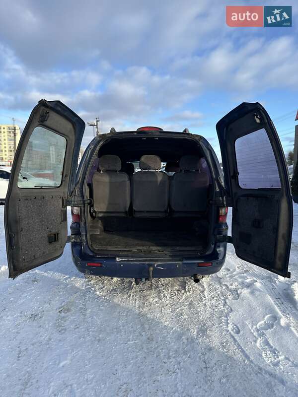 Минивэн Hyundai H 200 2001 в Белогородке