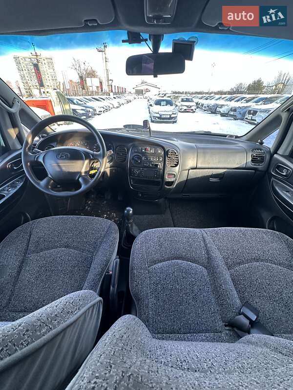 Минивэн Hyundai H 200 2001 в Белогородке